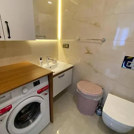 Апартаменти Kurt Safir Euro 20 *